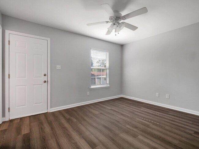 Building Photo - 2222 St Marks St