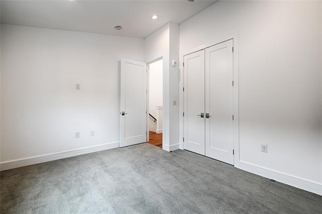 Building Photo - 236 Melba St