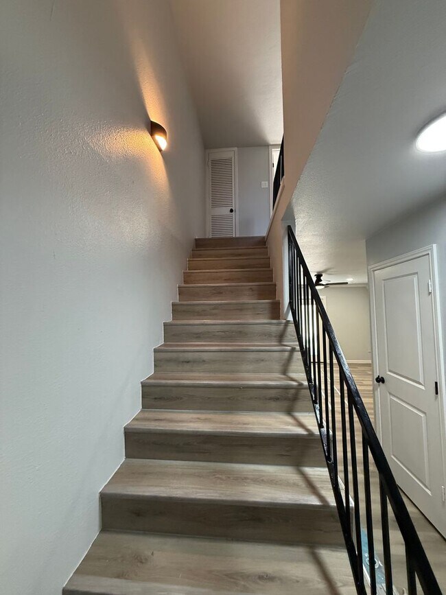 Building Photo - 4004 Scruggs Dr