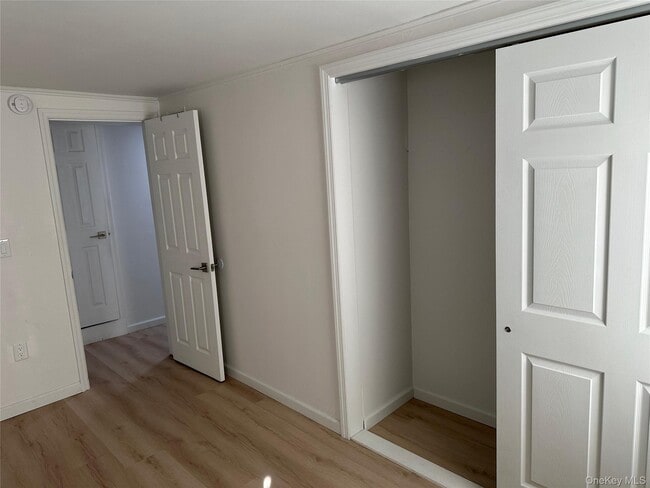 Building Photo - 124 Verona Pkwy