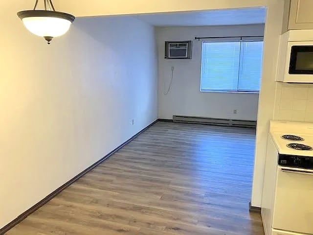 Building Photo - 8 N 45th St