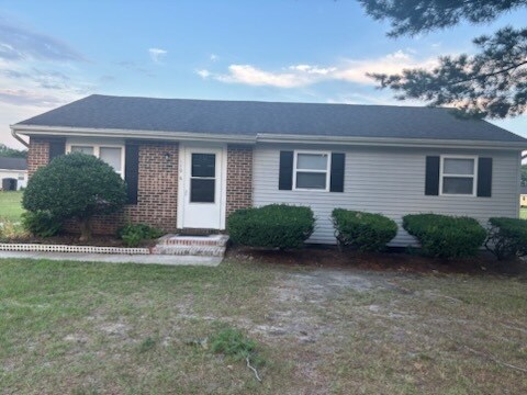 Building Photo - 1106 Hillcrest Ave