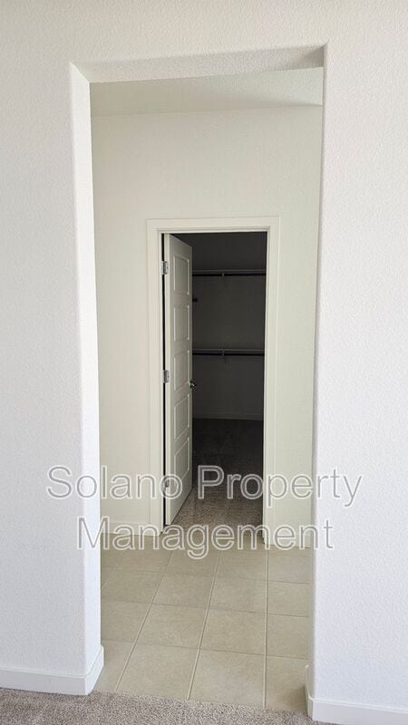 Building Photo - 1317 Essence Ln