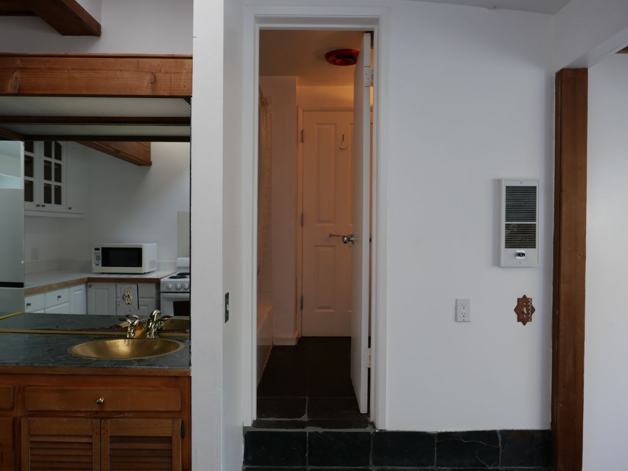 Building Photo - 6456 Surfside Way
