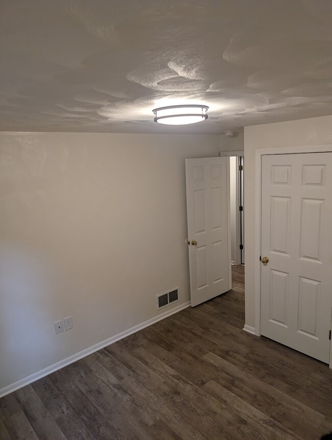 Building Photo - 122 Duquesne Blvd