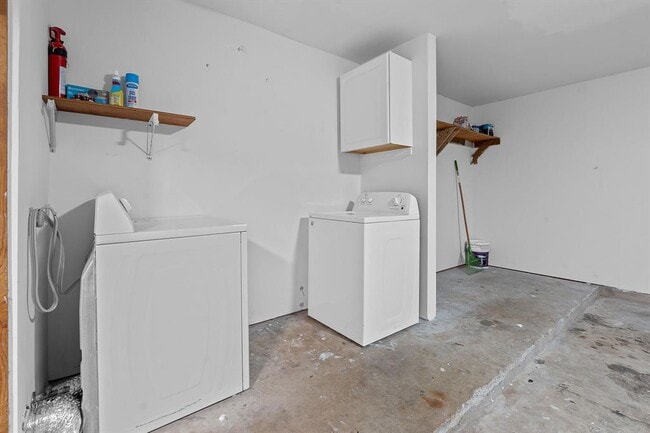 Building Photo - 3930 Leafield Dr