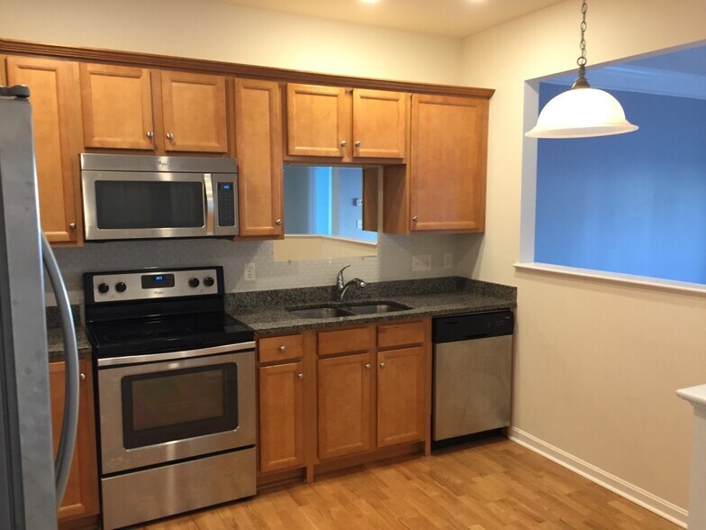 Building Photo - 57 Augustus Ct