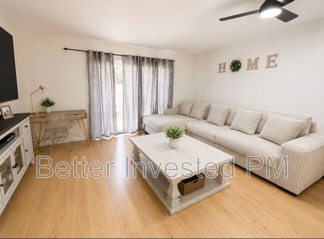 Building Photo - 1706 Glenbrook Dr