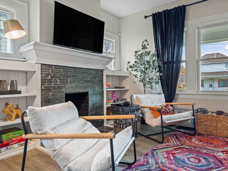 Building Photo - 2804 6th St