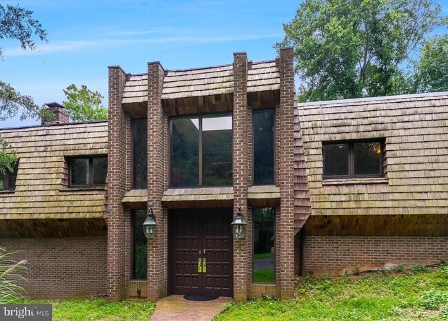 Building Photo - 8823 Brook Rd