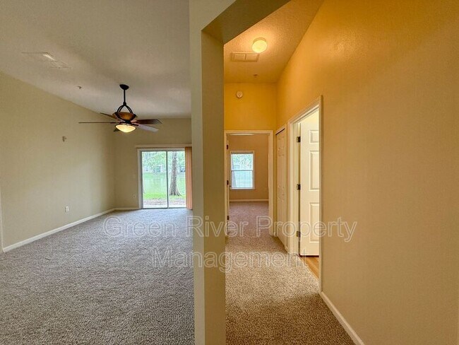 Building Photo - 6106 Maggies Cir