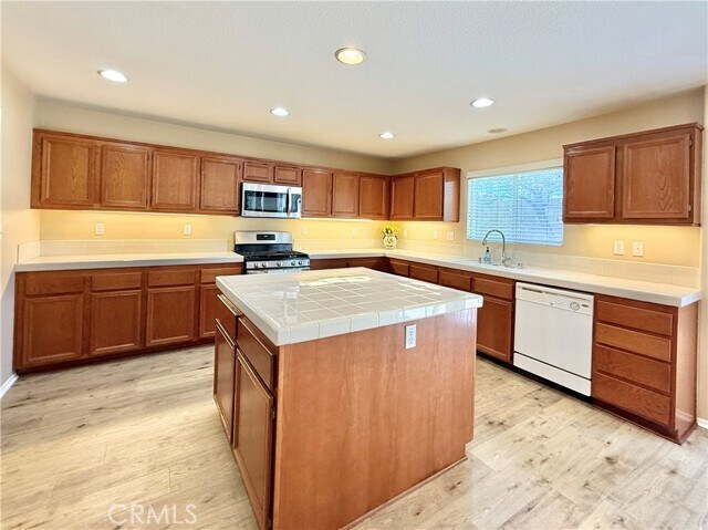 Building Photo - 29064 Azara St