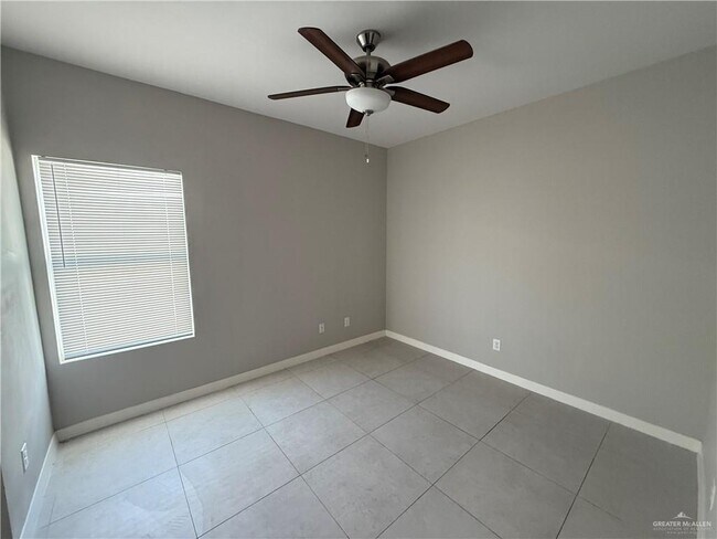 Building Photo - 34 Golden Nugget