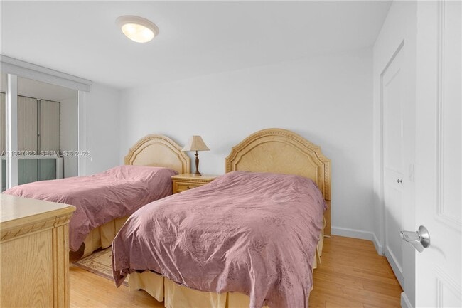 Building Photo - 21055 Yacht Club Dr