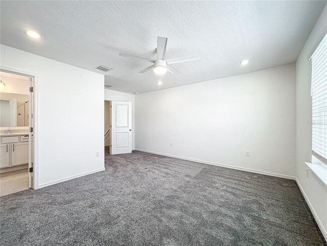 Building Photo - 3886 ACADEMIA Ave