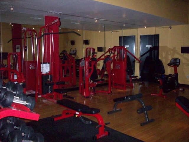 Building Photo - 705 Main St