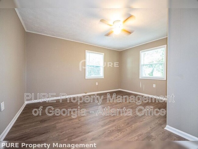 Building Photo - 245 Doane St SW