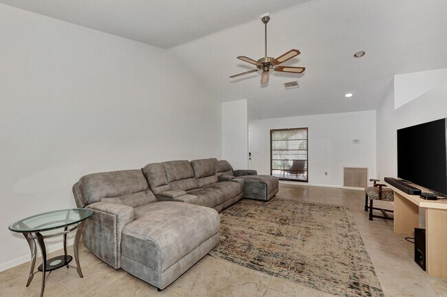 Building Photo - BEAUTIFUL 2 BEDROOM 2 BATHROOM + A DEN VILLA WITH GORGEOUS LAKE VIEWS!