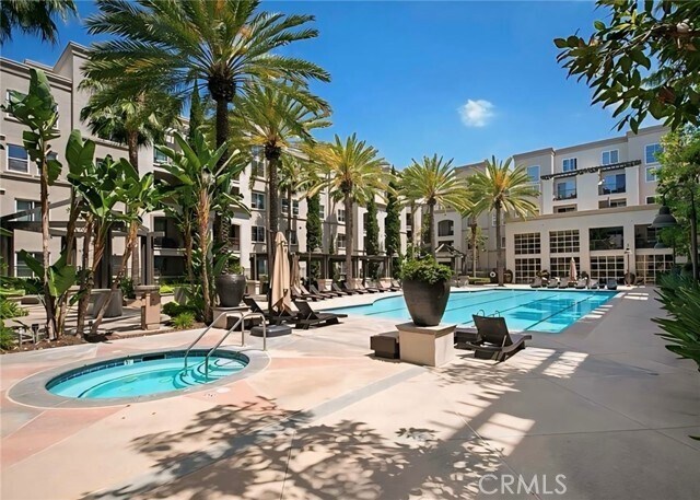 Building Photo - 1416 Scholarship