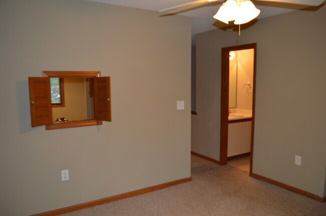 Building Photo - 207 McCellion Ave