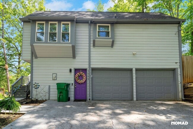 Building Photo - Charming 2BR Duplex in Stone Mountain