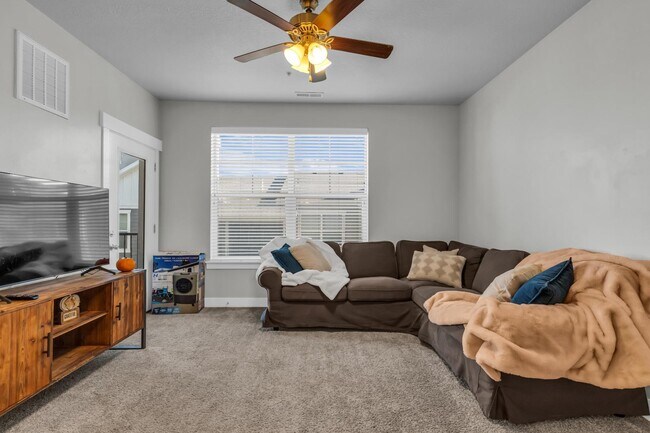 Building Photo - 14497 S Ronan Ln