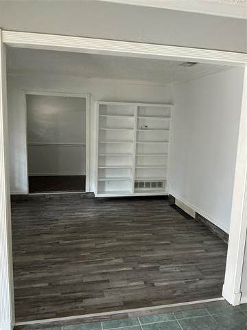 Building Photo - 4715 Lester Dr