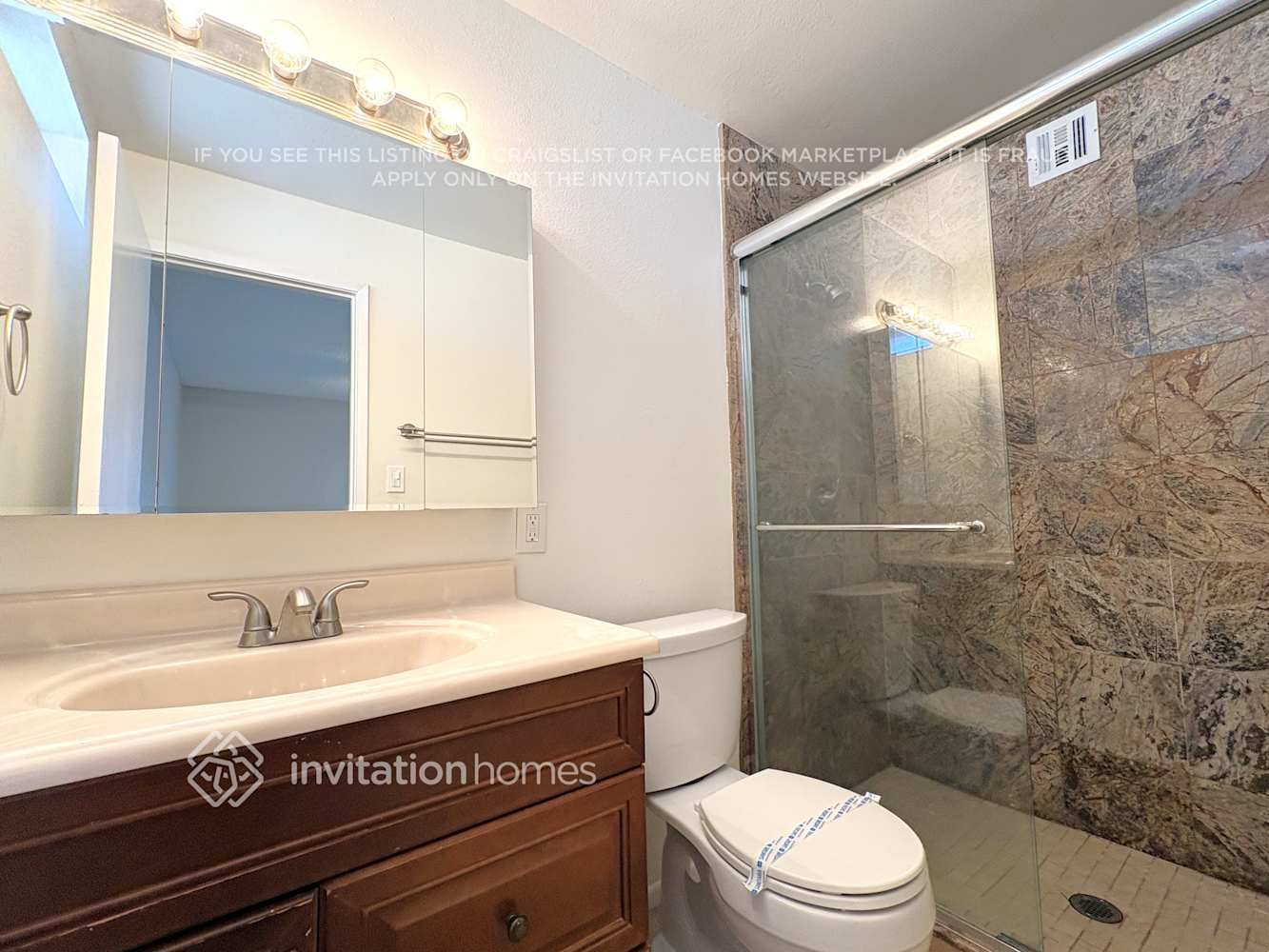 Building Photo - 5652 W Cochise Dr