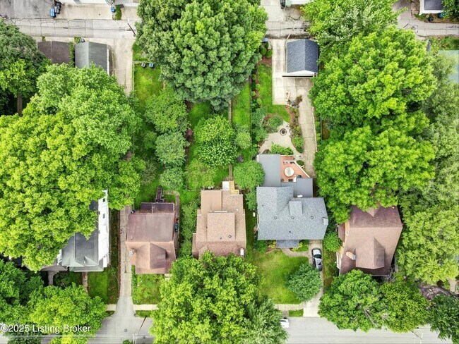 Building Photo - 2059 Alta Ave