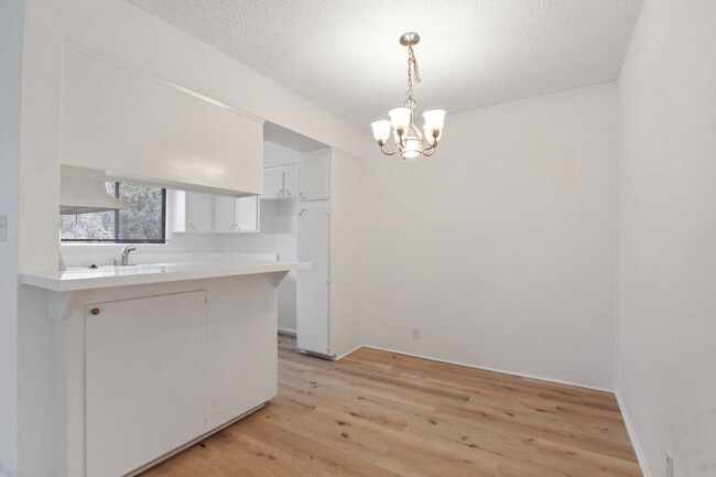 Interior Photo - 744 S.Windsor Blvd. - just south of Wilshire Blvd.