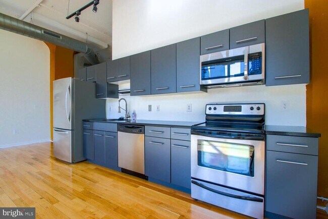 Building Photo - 2200 Arch St