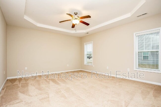 Building Photo - 450 Roanoke Dr