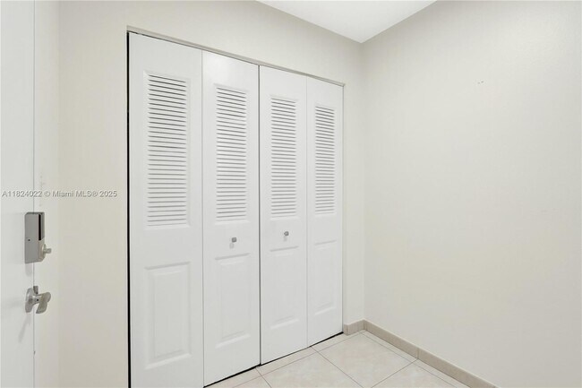 Building Photo - 7900 Camino Cir