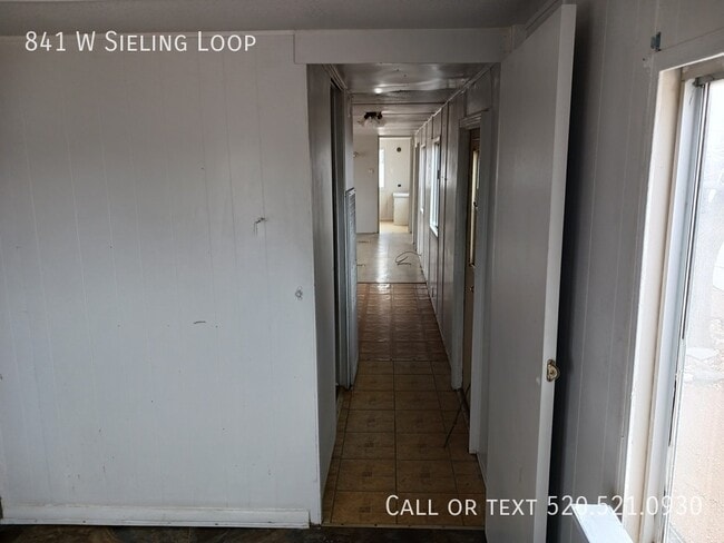 Building Photo - 841 W Sieling Loop