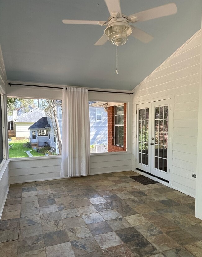 Building Photo - 3474 Paces Ferry Rd