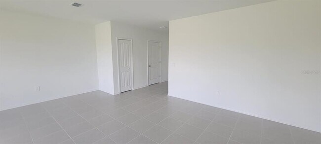 Building Photo - 3359 Alexander Dr