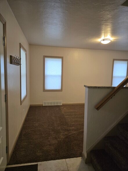 Building Photo - 4267 Stanton Ave