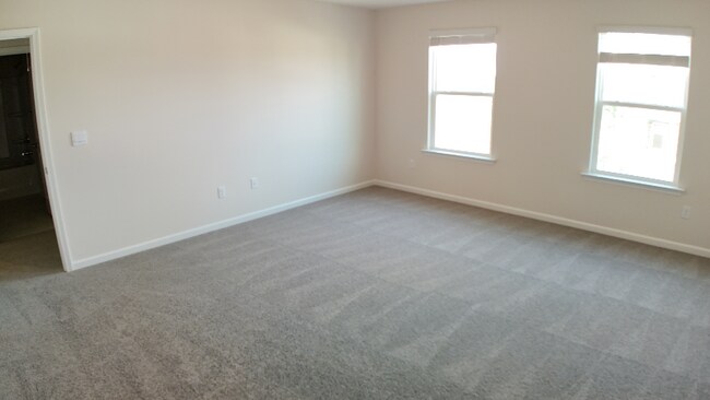 Building Photo - 969 Pineland Dr
