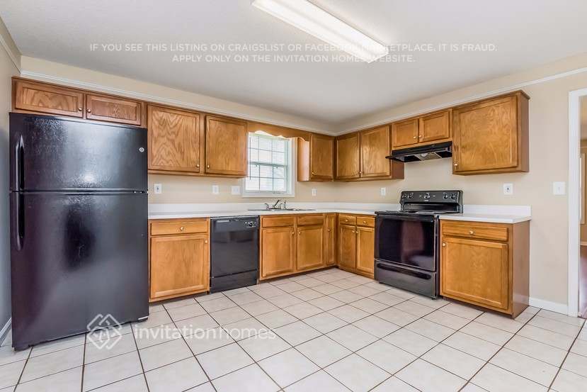Building Photo - 5996 Zane Ct