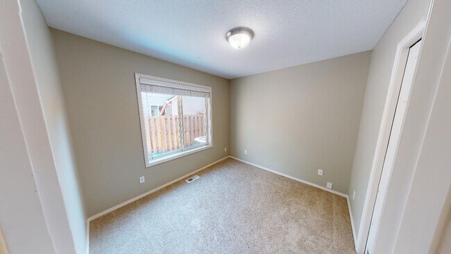 Building Photo - Wilsonville - Newly Updated 4 Bed + Bonus, Central Air, Cul-De-Sac!