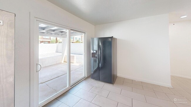 Building Photo - 1408 E Orange St.