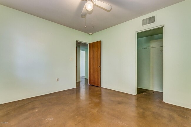 Building Photo - 1719 S El Camino Dr