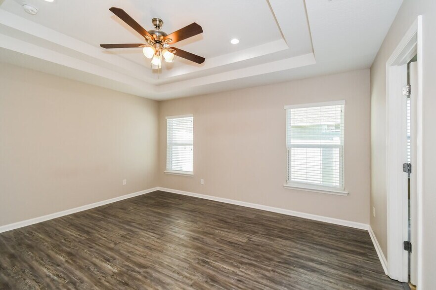 Building Photo - 1304 Camp Ridge Ln