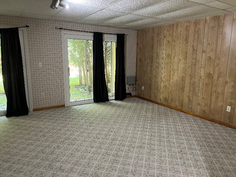 Building Photo - 69 Samuel Dr