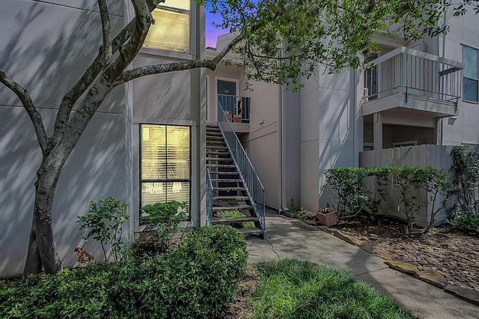 Building Photo - 7950 N Stadium Dr