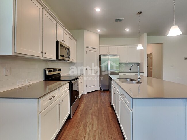 Building Photo - 6451 Emerald Hls Wy