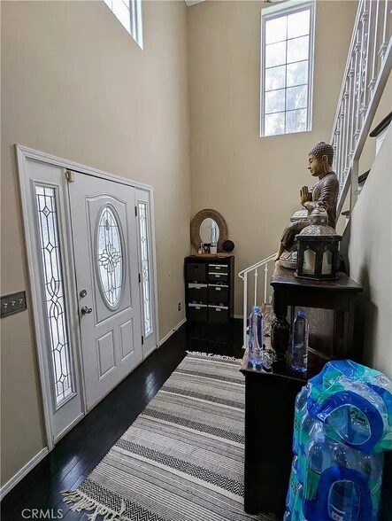 Building Photo - 2317 S Harcourt Ave