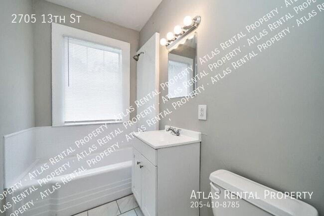 Building Photo - 2705 13th St