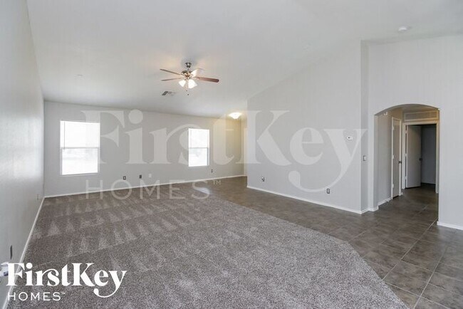 Building Photo - 1298 E Maddison St