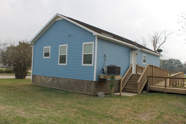 Building Photo - 2503 Deats Rd